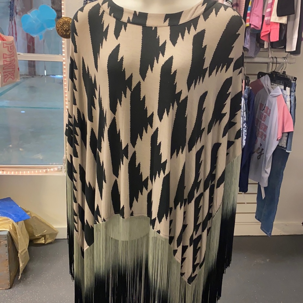 Ombré Poncho NWT